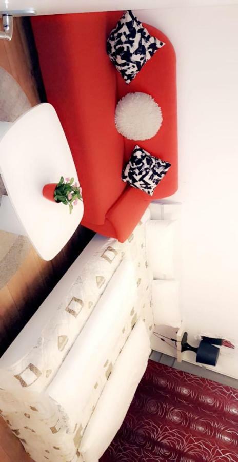 Sehr Schoene Drei Zimmer Deluex Wohnung In ซินเดลฟิงเงน ภายนอก รูปภาพ